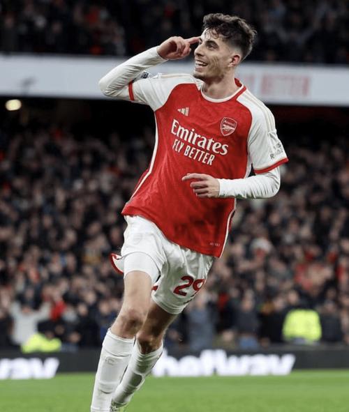 邮报:阿森纳原计划让哈弗茨担任主力中锋,但因受伤改约克雷斯