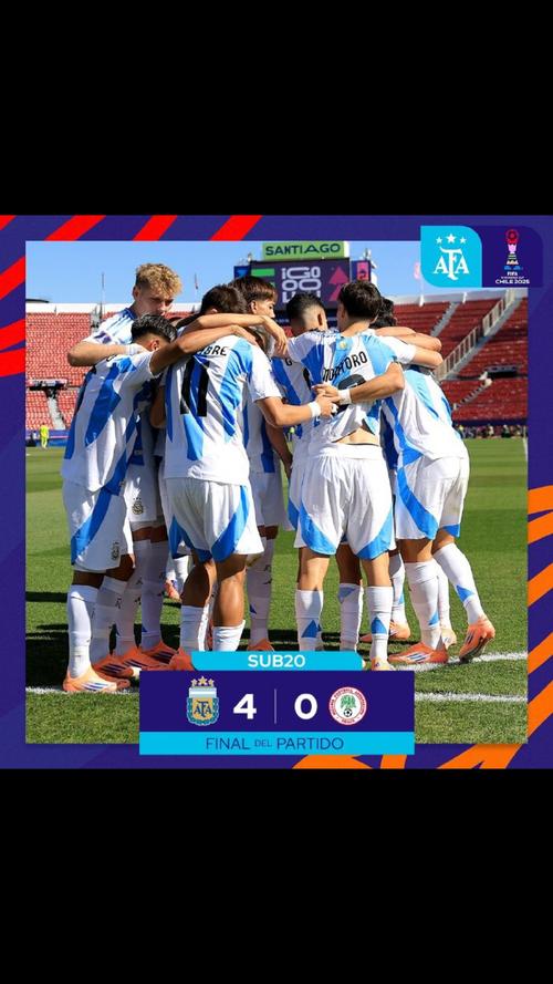 马卡报晒阿根廷训练配合：帕斯脚后跟磕传→小蜘蛛挑球→梅西破门