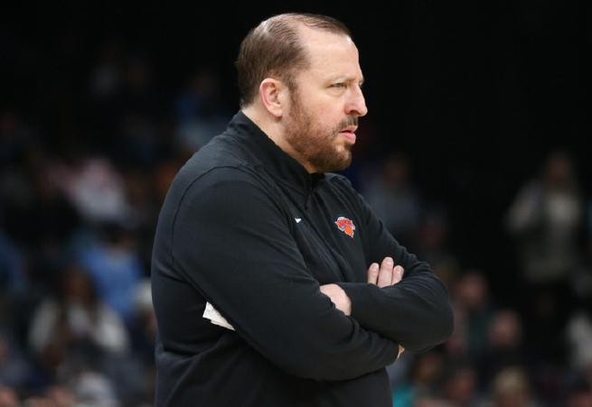 迪文岑佐:我爱锡伯杜 在NBA球员被交易、教练被解雇都是常态