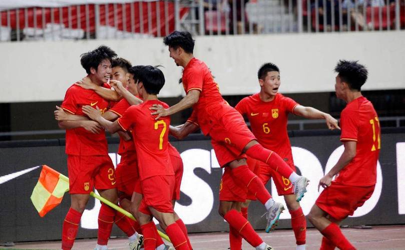 东体：U22国足亚洲杯分组避开强敌，U20队员的分量越来越重