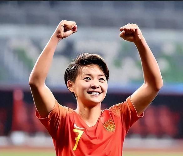 亚足联颁奖典礼10月17日1时举行，王霜获年度最佳女足运动员提名