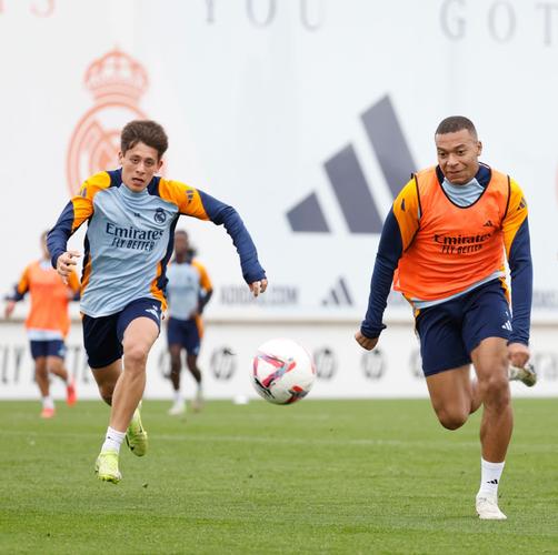 德尚：托万感谢了我但该致谢的其实是我 姆巴佩同处脚踝再次受伤