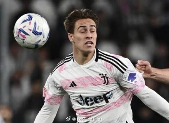 普拉蒂尼：伊尔迪兹是10号位，不明白为何莫塔和图多尔让他踢边路