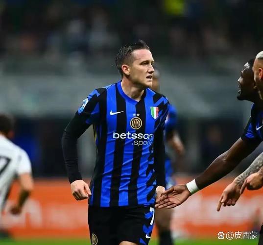 罗体：泽林斯基本赛季只为国米出场121分钟，冬窗可能转会离队