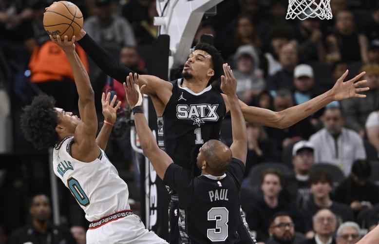 失误控制完美!文班前两场合计砍下69分26篮板12盖帽 零失误