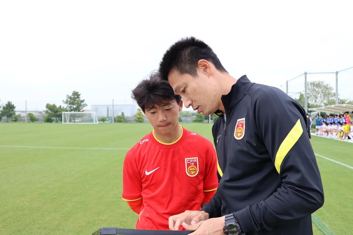 中国足球青少年精英联赛U15组，上海海港U15队战胜长春亚泰U15队