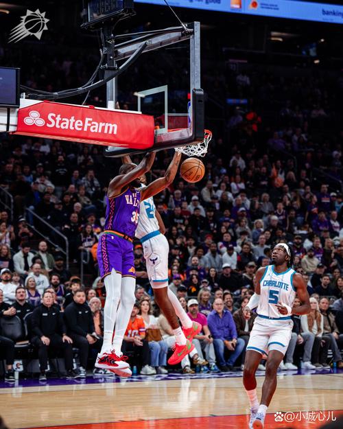 高效!黄蜂新秀卡尔克布伦纳本赛季出场5次得到55分&仅投丢3球