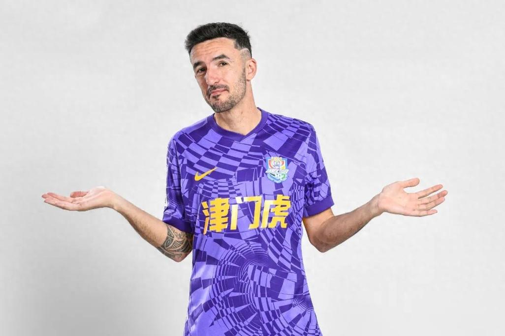 阿代米告别津门虎:在这里有了家的感觉,很多美好时光将永存于心