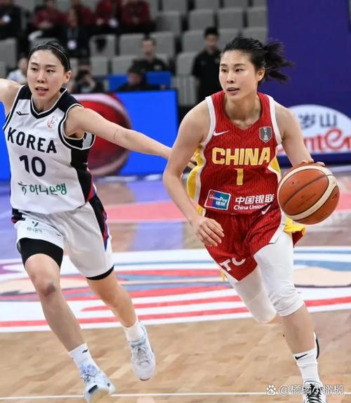 连续2场NCAA常规赛得分上双！邓雨婷6投3中&罚球3中3得11分3板1助